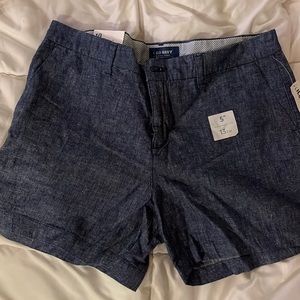 Old Navy Cotton shorts. 5 inches. Brand new!